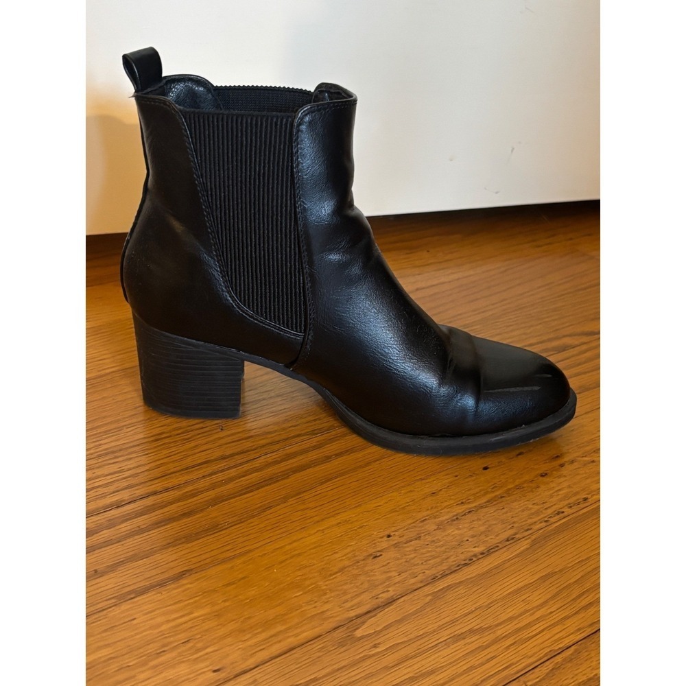 Black Faux Leather Block Heel Ankle Boots Almond Toe Elastic Side Size 7